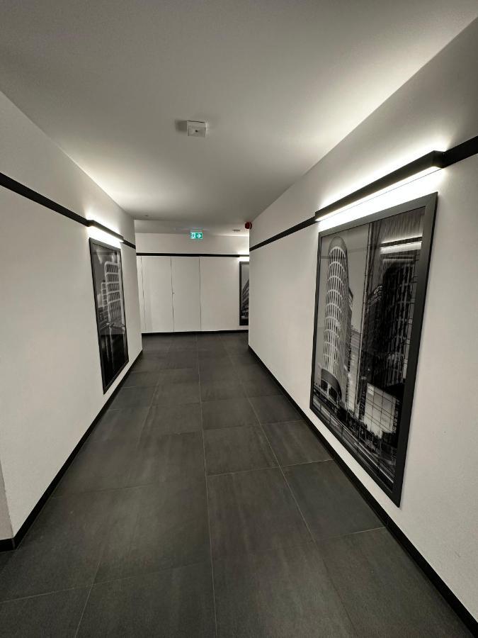 Apartament Vip Wola Warsaw Exterior photo